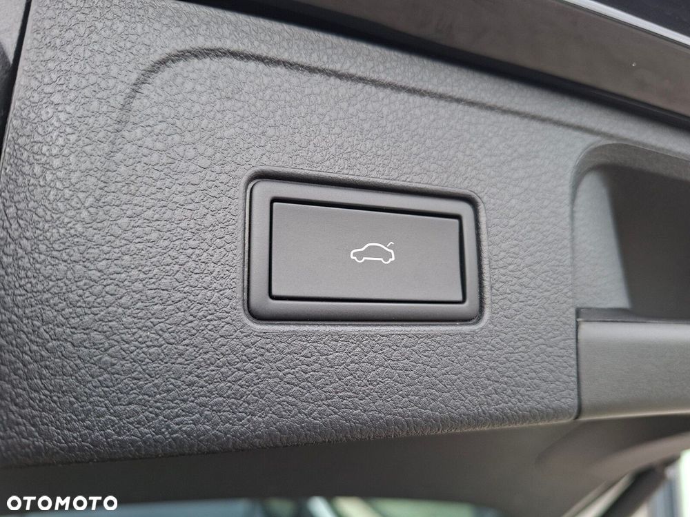 Volkswagen Passat - 17