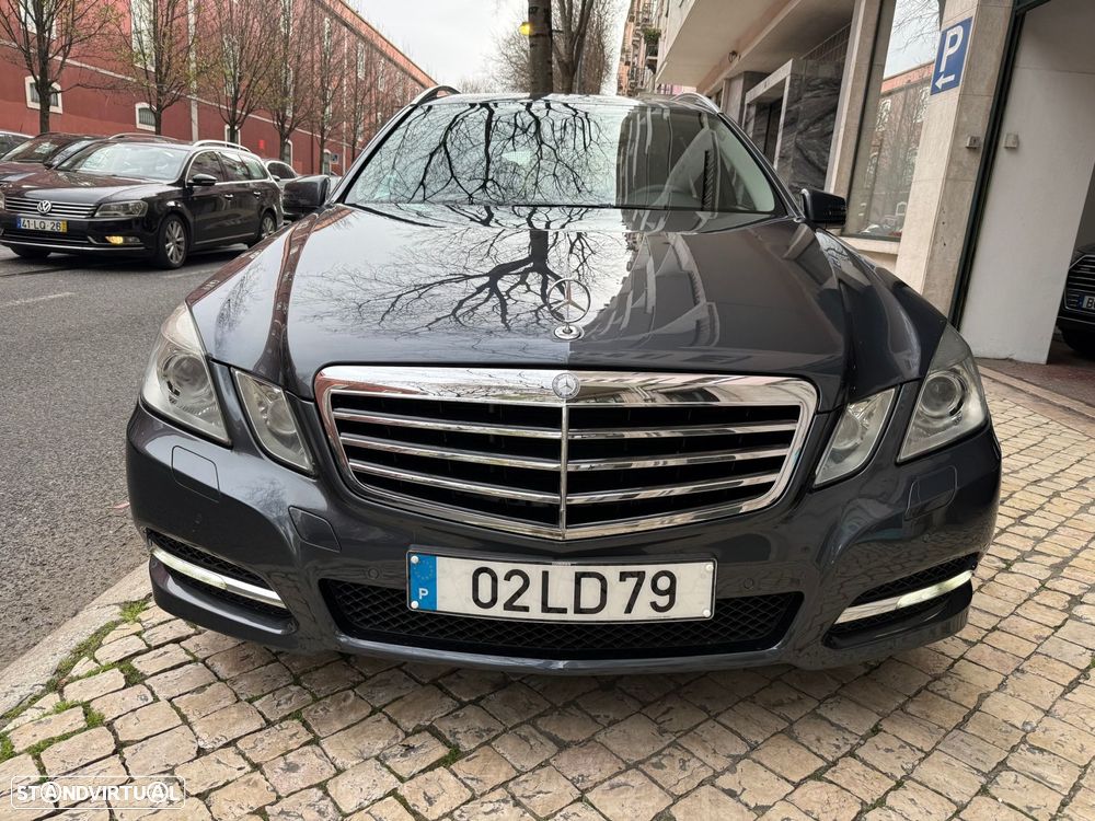 Mercedes-Benz E 220 CDi Avantgarde BlueEfficiency Auto - 2