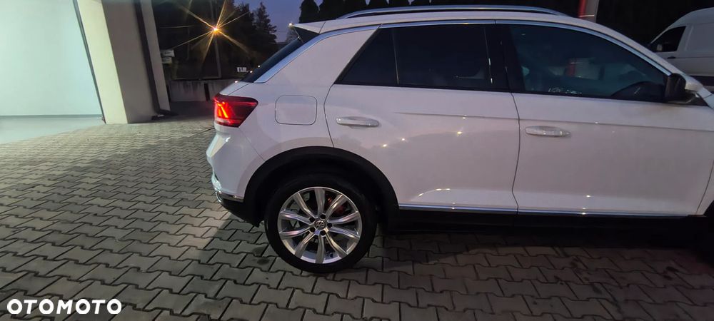 Volkswagen T-Roc - 33