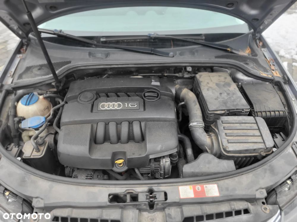 Audi A3 3-drzwiowe 1.6 Attraction - 6