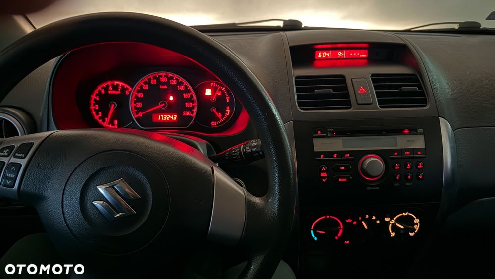 Suzuki SX4 - 9