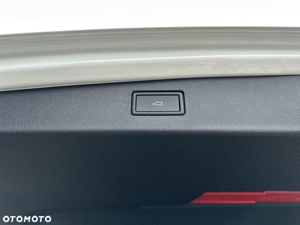 Volkswagen Tiguan - 19