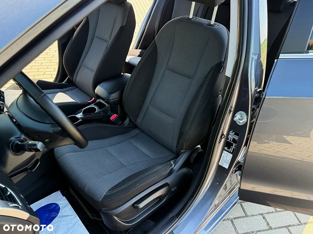 Hyundai i30 1.6 CRDi Comfort - 24