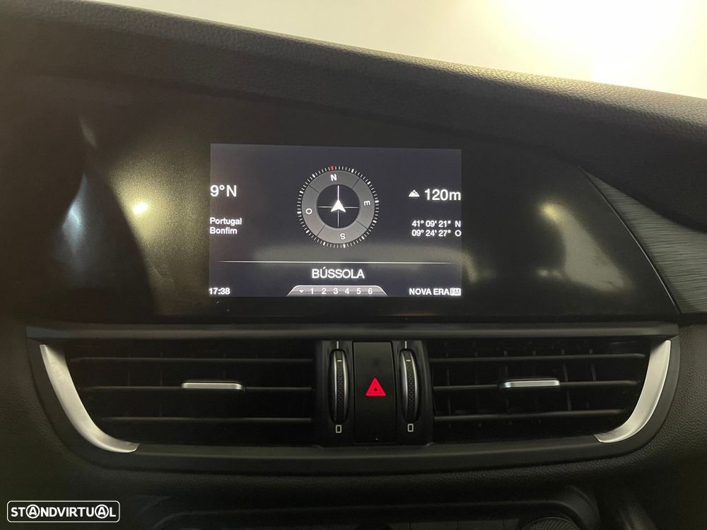 Alfa Romeo Giulia 2.2 D - 25