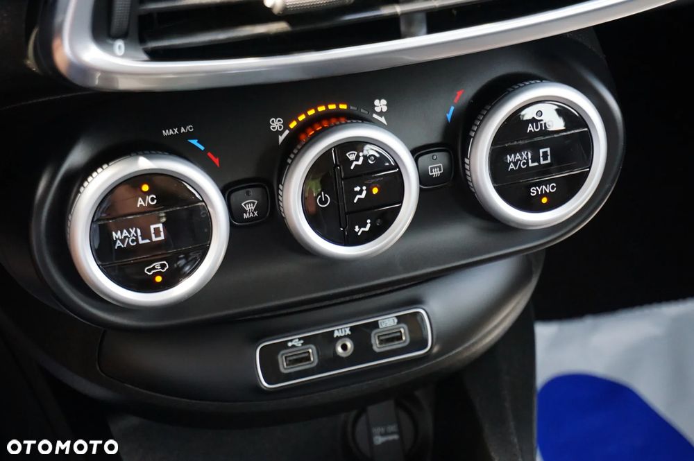 Fiat 500X 1.4 MultiAir DCT 4x2 S&S Lounge - 36
