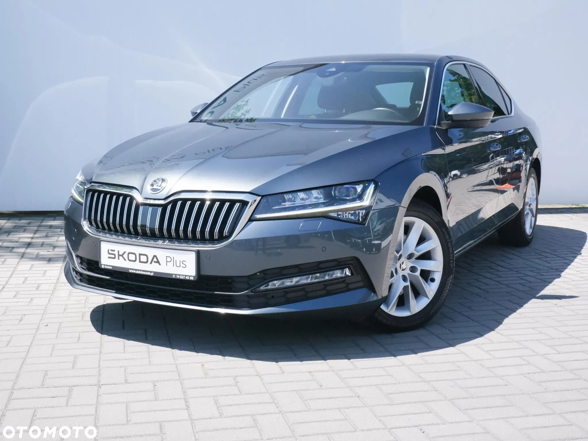 Skoda Superb 2.0 TDI SCR Ambition DSG - 2
