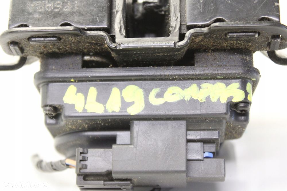 JEEP COMPASS I 06R- ZAMEK KLAPY BAGAŻNIKA TYŁ - 8