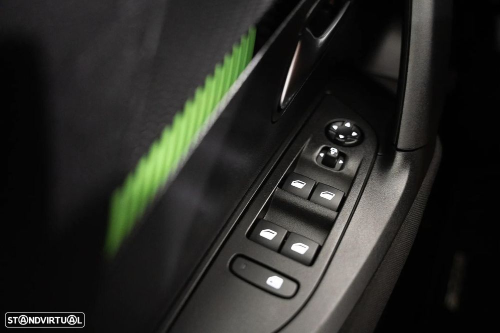 Peugeot 2008 1.2 PureTech Active - 18