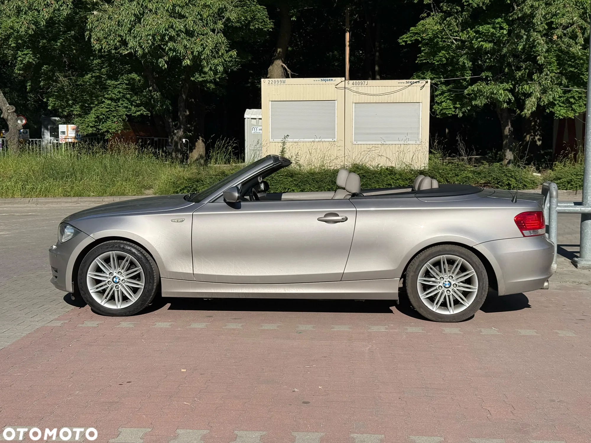 BMW Seria 1 120i - 10