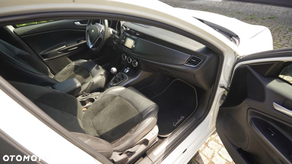 Alfa Romeo Giulietta 1.4 TB 16V Multiair - 11