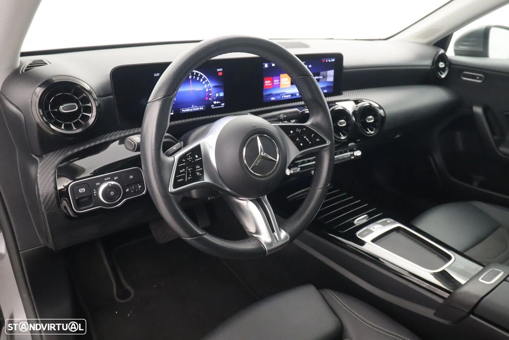 Mercedes-Benz A 250 Limousine e - 28