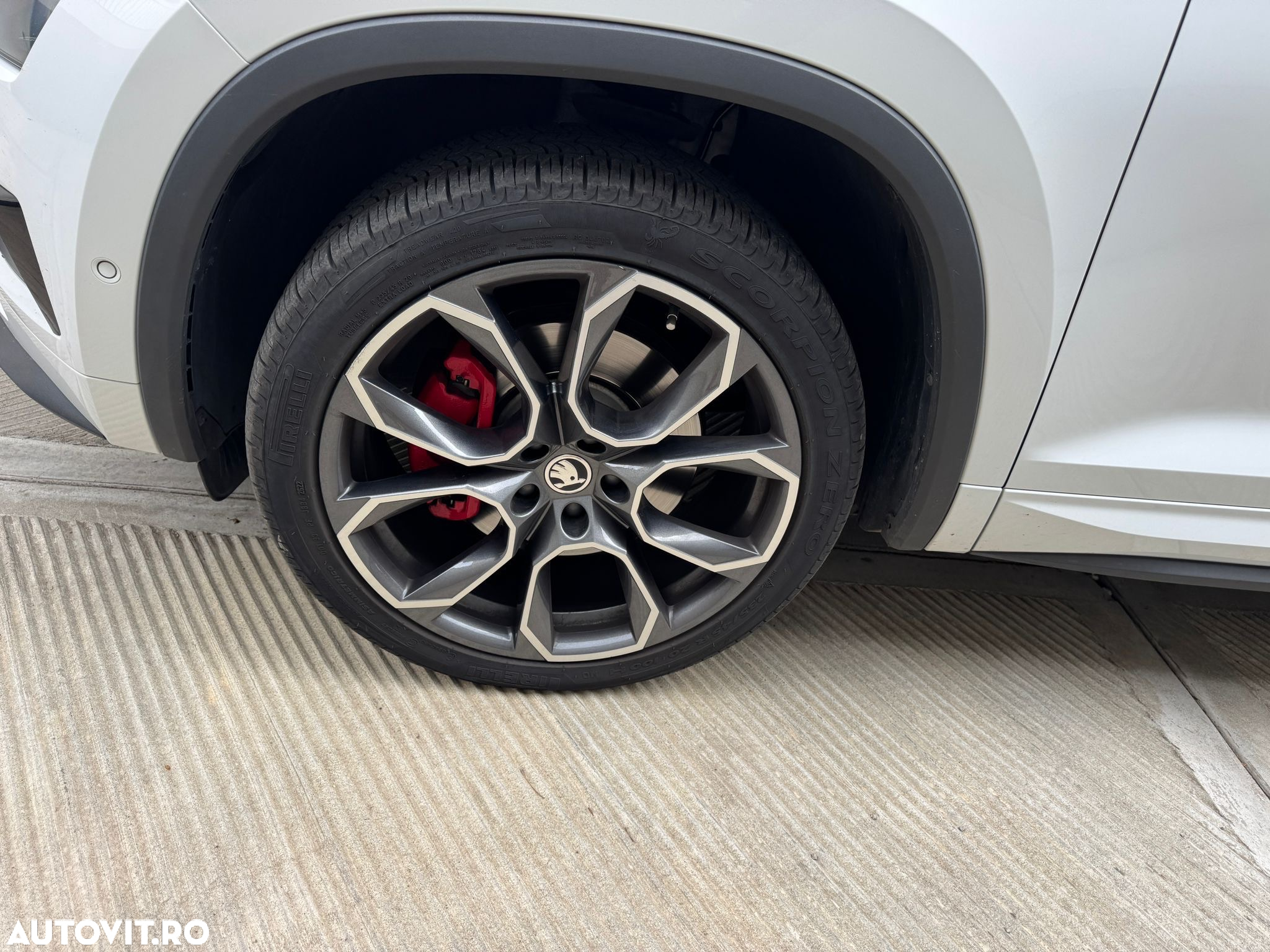 Skoda Kodiaq 2.0 TDI 4X4 DSG RS - 5
