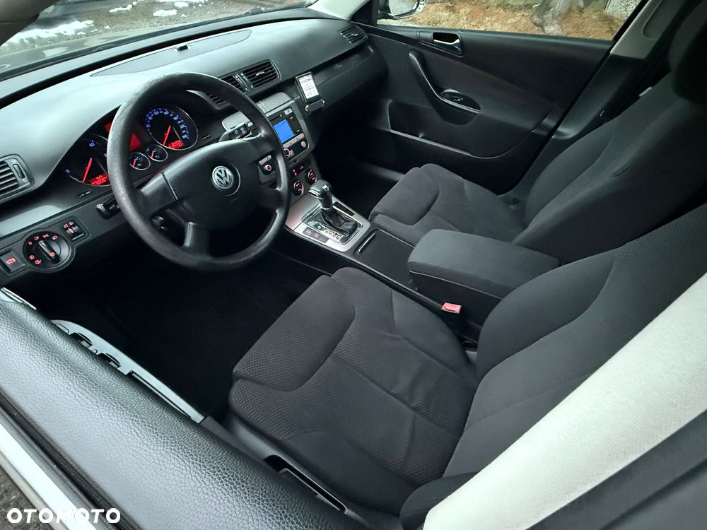 Volkswagen Passat 2.0 TDI DPF DSG Comfortline - 11