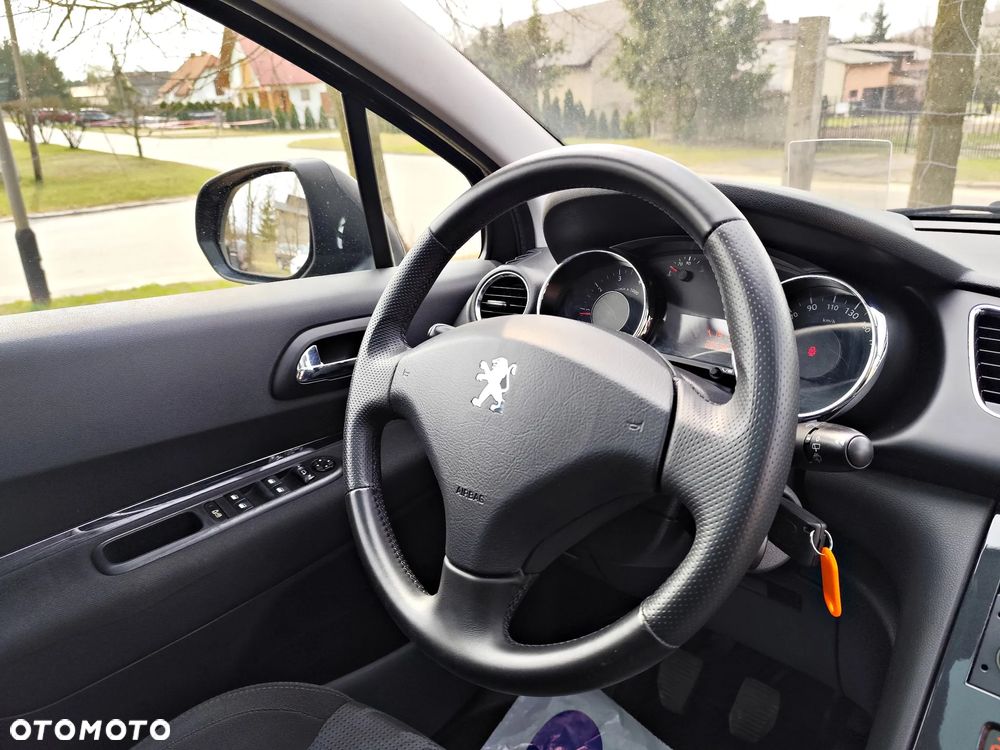 Peugeot 3008 120 VTi Active - 32