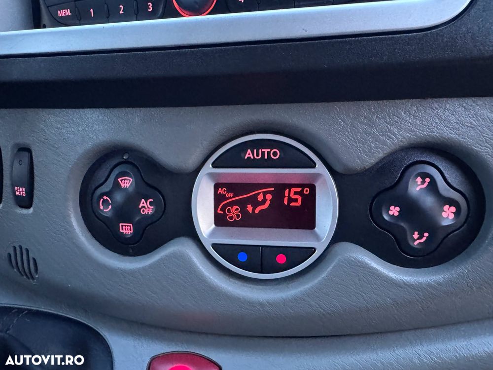 Renault Trafic Grand Passenger L2H1 Authentique - 35