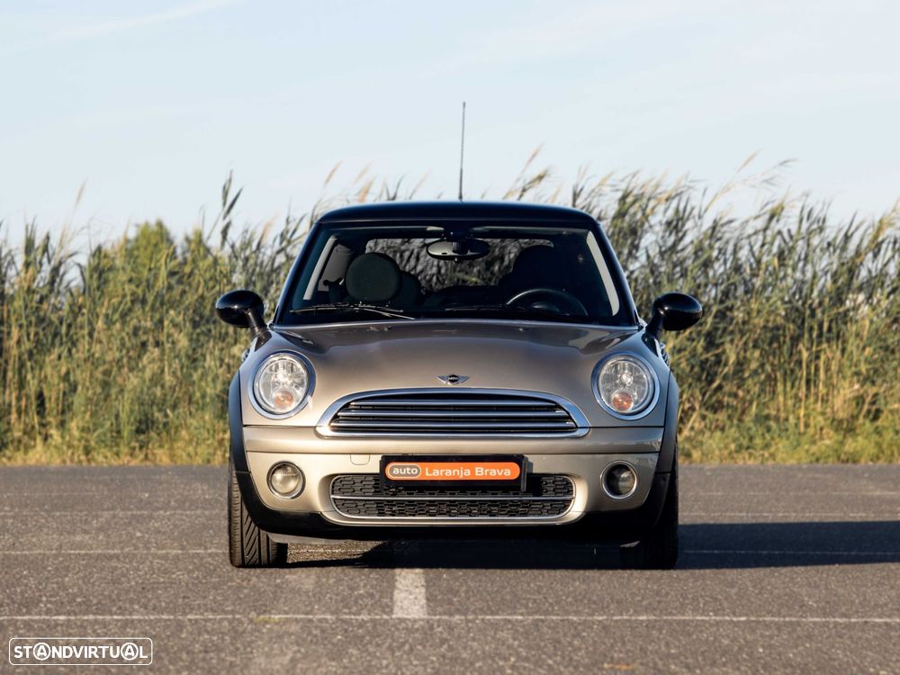 MINI 3 Portas Cooper D - 10