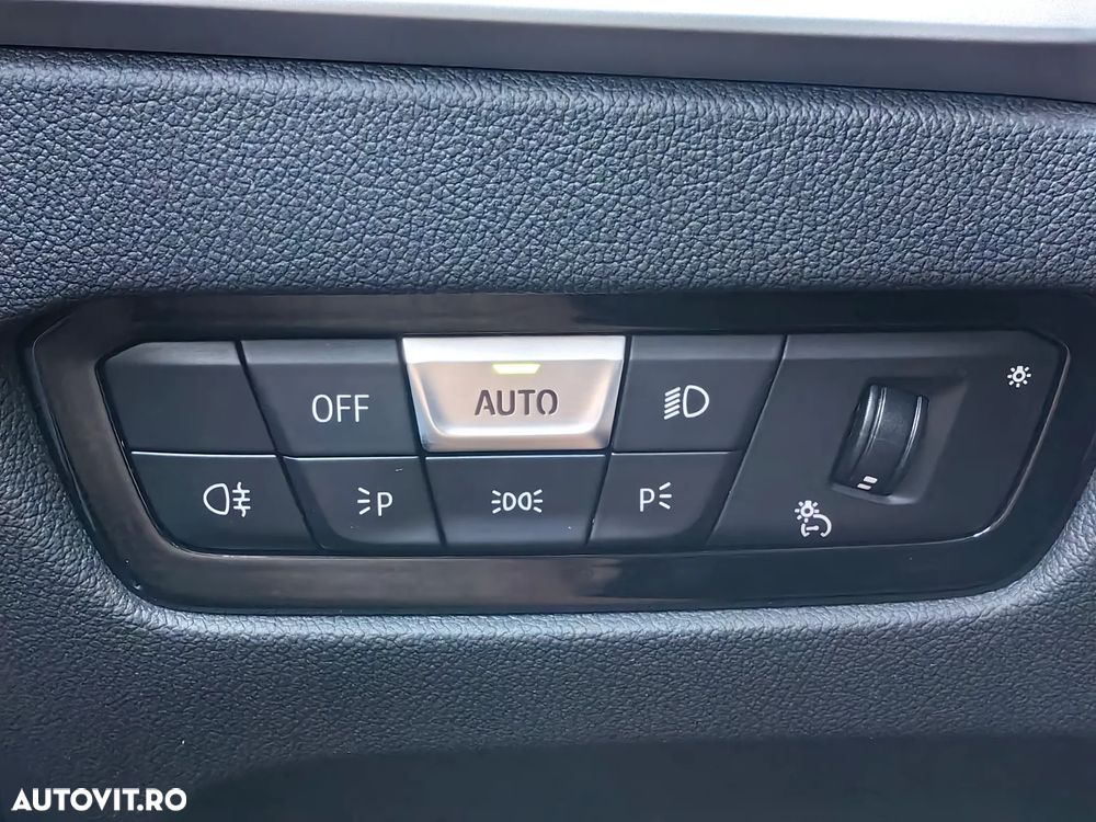 BMW Seria 3 330e xDrive AT PHEV - 27