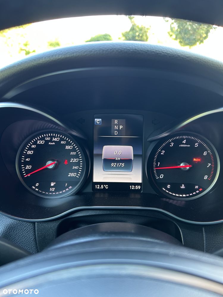 Mercedes-Benz GLC 300 4-Matic - 5