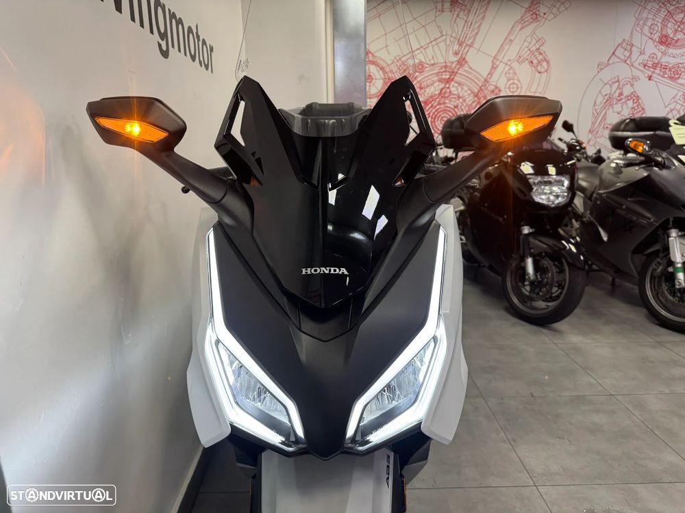 Honda Forza 350 - 4
