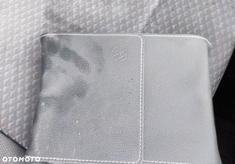 Volkswagen Golf - 21