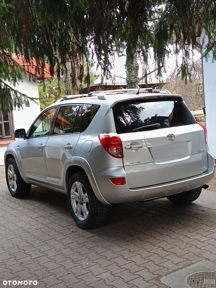Toyota RAV4 2.2 D-4D Sol 180 - 3