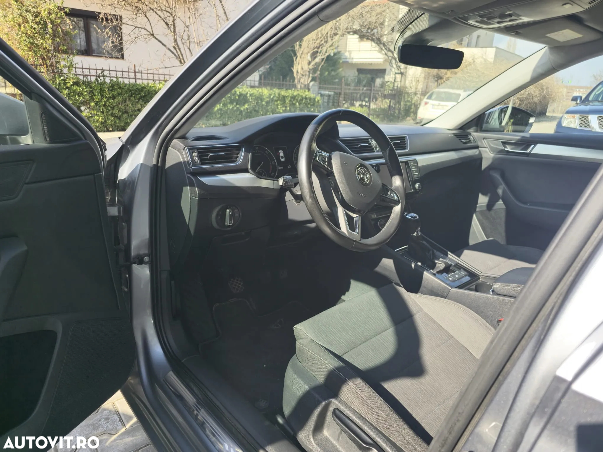 Skoda Superb 2.0 TDI Ambition - 10