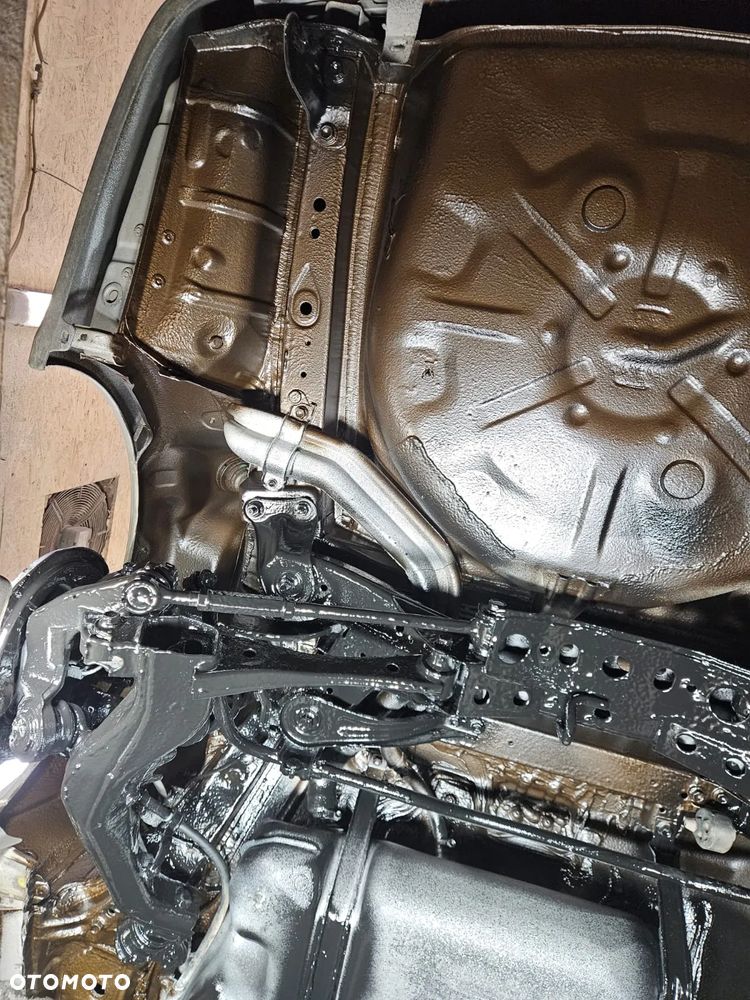 Toyota Avensis 1.8 VVT-i Executive - 1