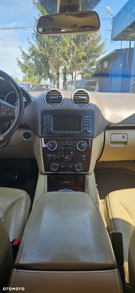 Mercedes-Benz GL 420 CDI - 10