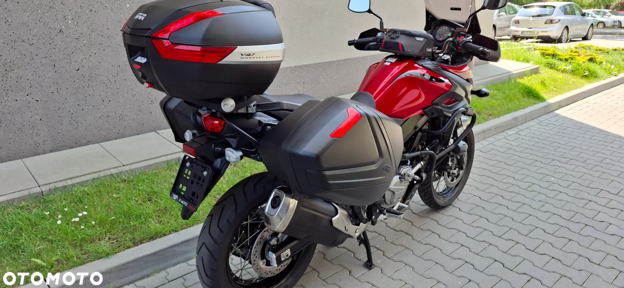 Suzuki DL - 25