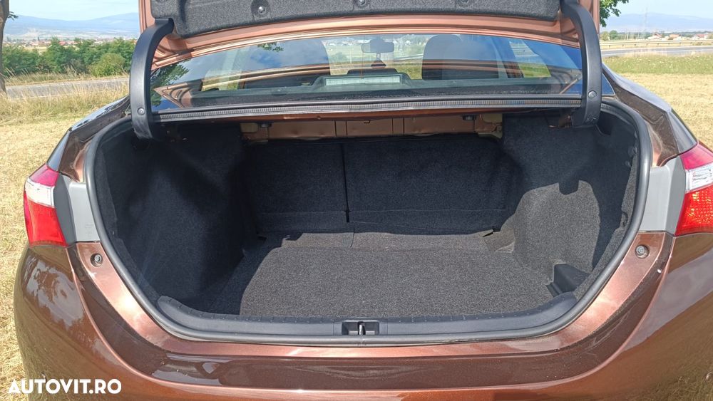 Toyota Corolla 1.6 Valvematic Luna - 12