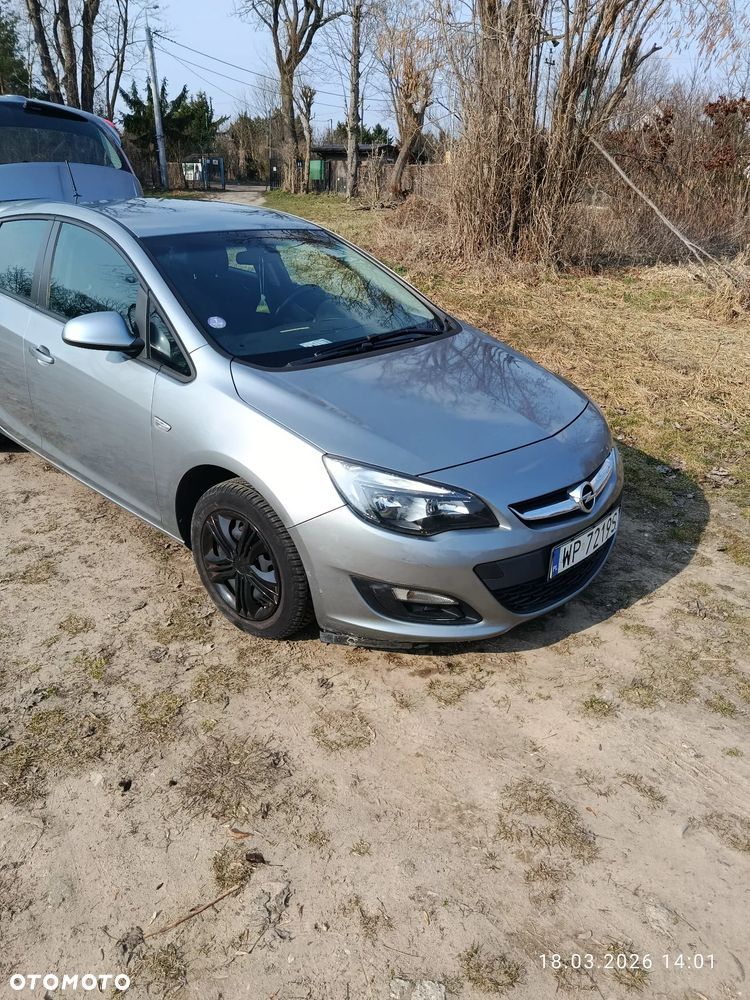 Opel Astra 1.4 Turbo - 1