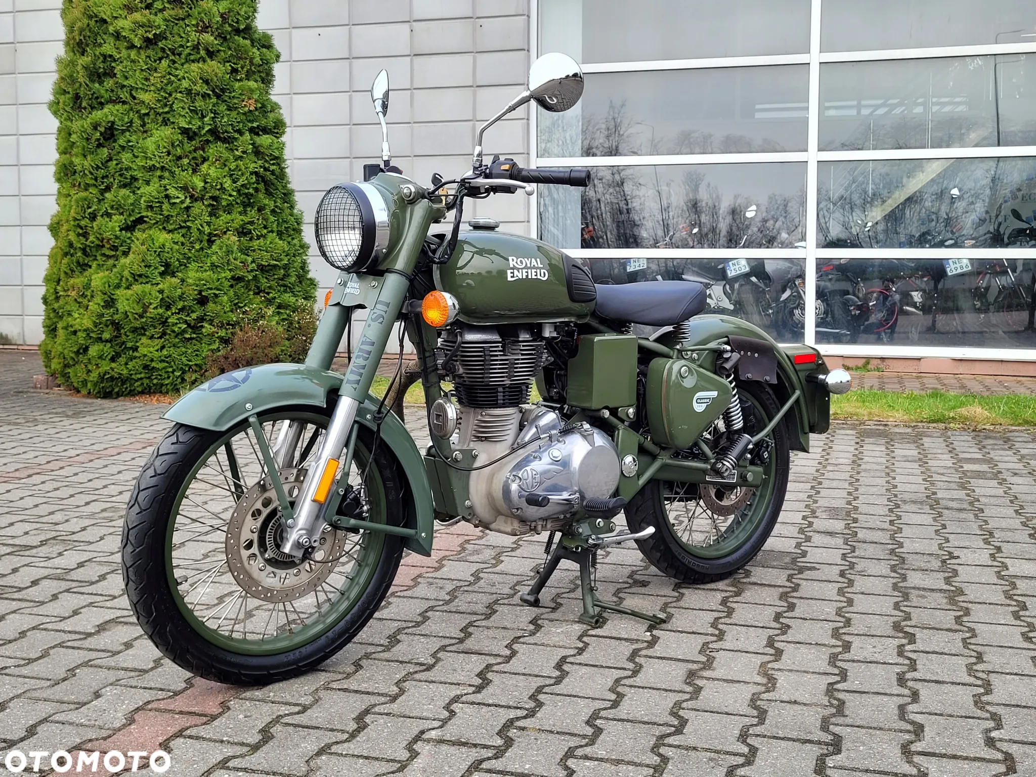 Royal Enfield Classic - 11