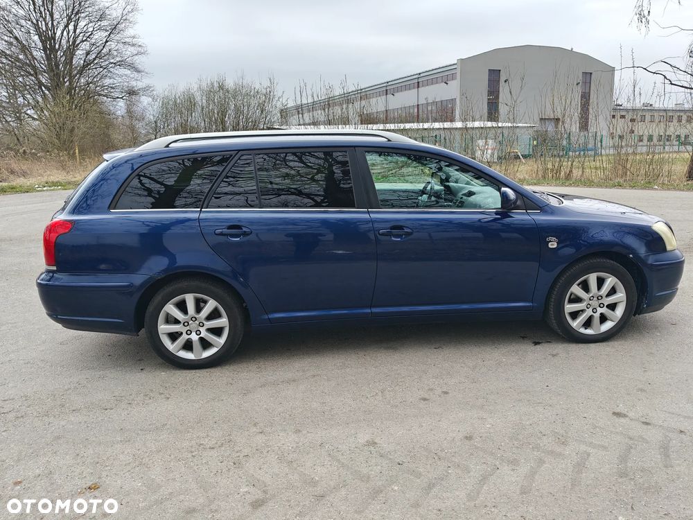 Toyota Avensis 2.0 D-4D Travel - 6