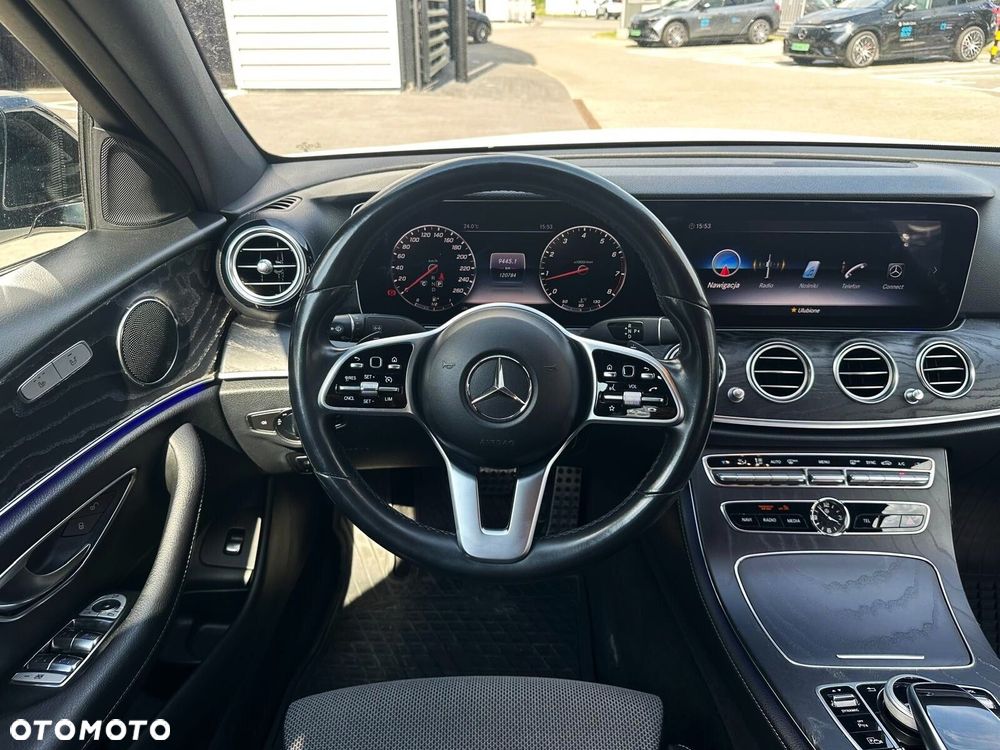Mercedes-Benz Klasa E - 8
