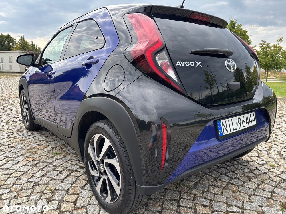 Toyota Aygo X Business Edition - 8