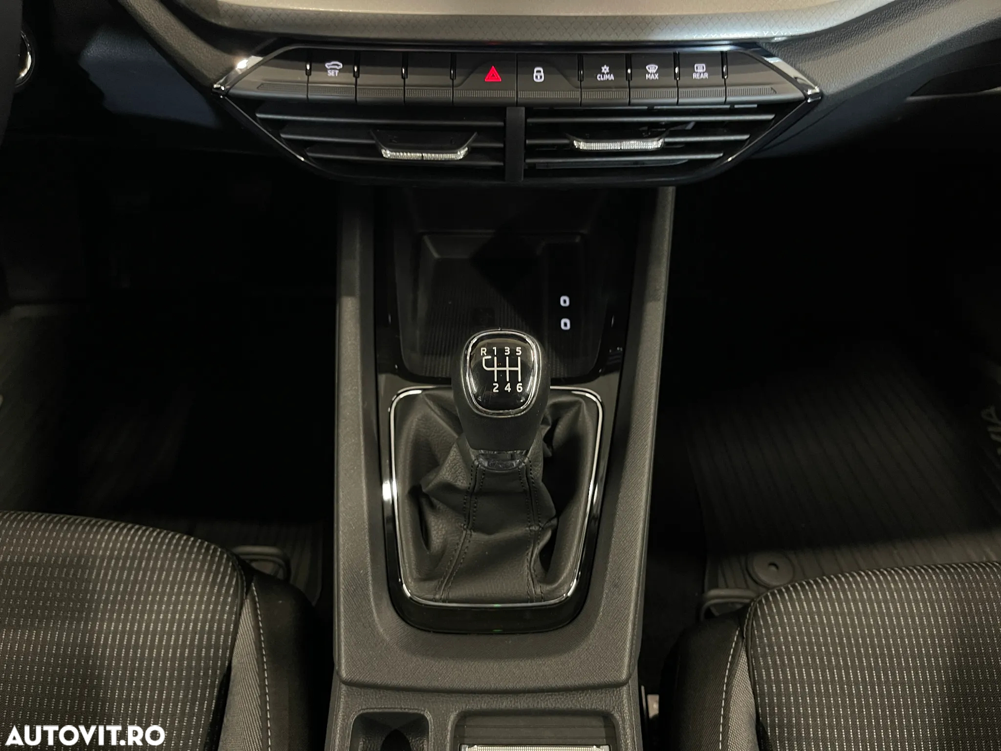 Skoda Octavia 2.0 TDI Ambition - 25