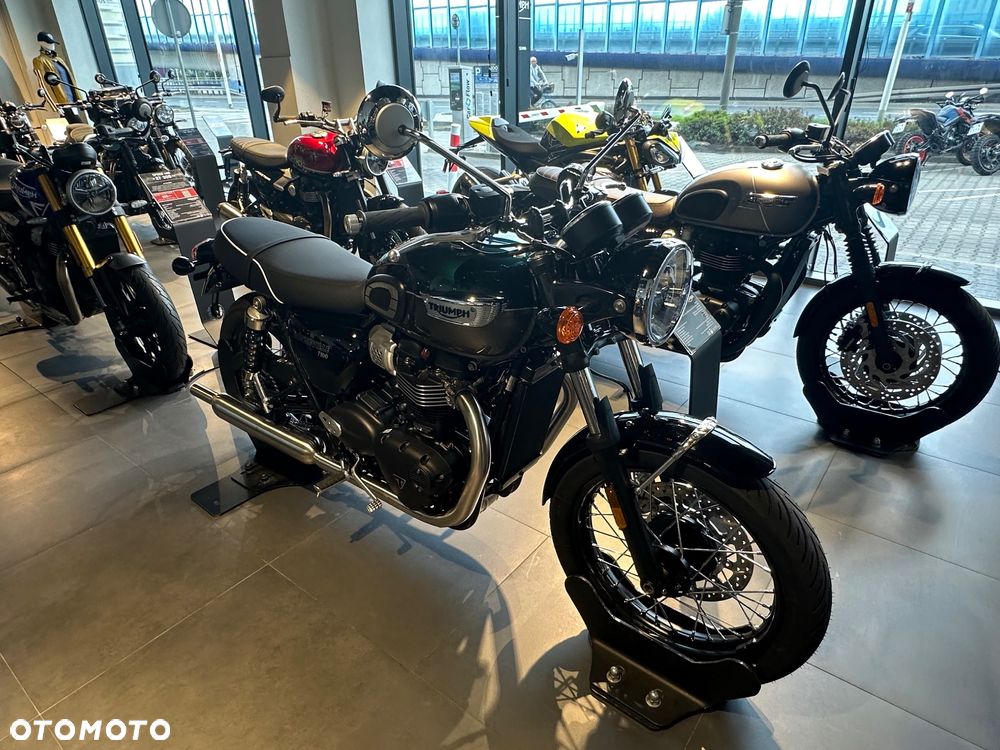 Triumph Bonneville - 7