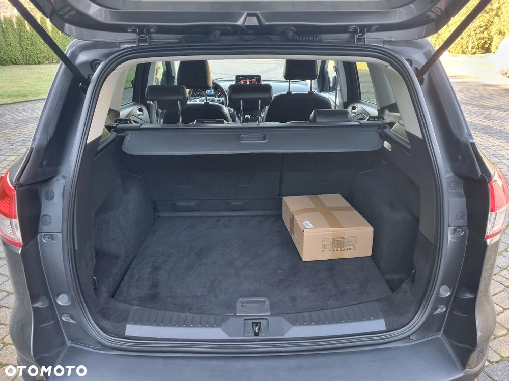 Ford Kuga 2.0 TDCi 4x4 Titanium - 24