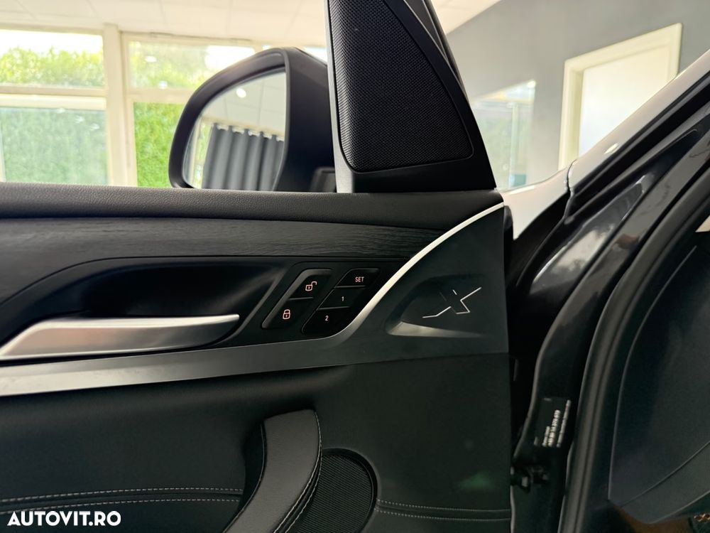 BMW X3 xDrive30e AT PHEV - 12