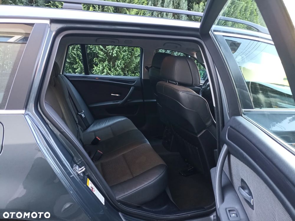 BMW Seria 5 520d - 14