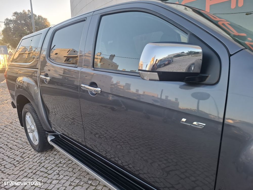 Isuzu D-Max 4x4 Cabine Dupla Auto Premium - 52