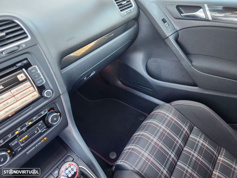VW Golf 2.0 GTI Edition 35 - 37
