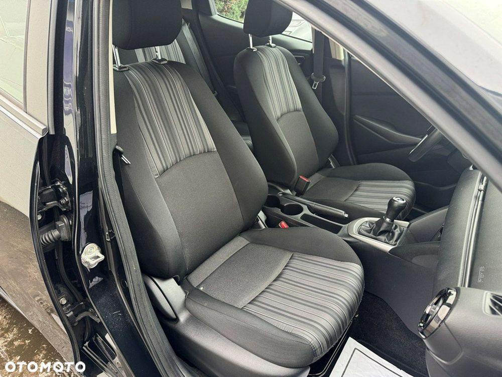 Mazda 2 - 10