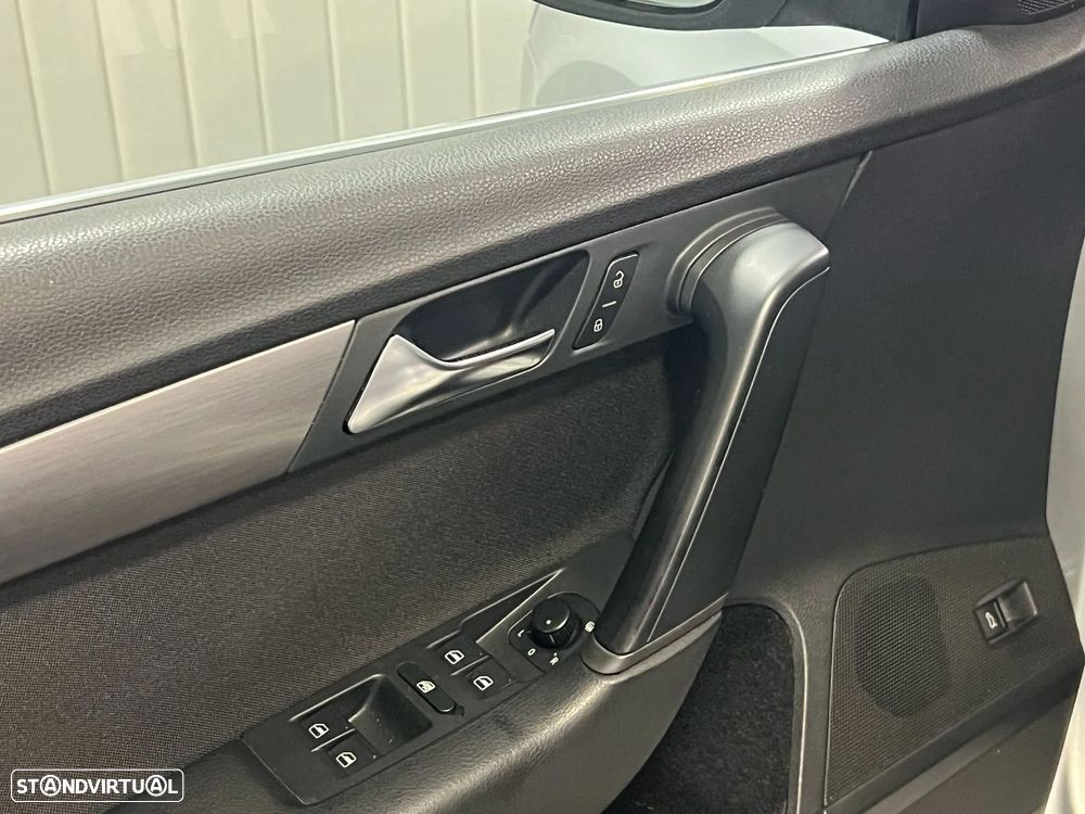 VW Passat 1.6 TDI BlueMotion - 20