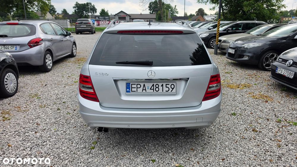 Mercedes-Benz Klasa C 180 CGI BlueEff Classic - 5