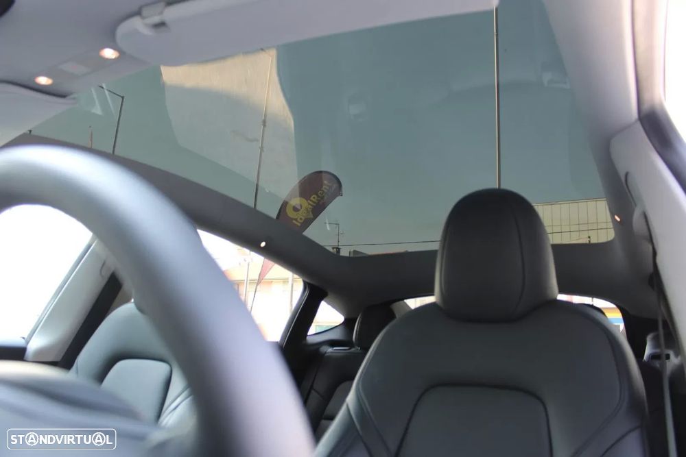 Tesla Model Y Standard - 27