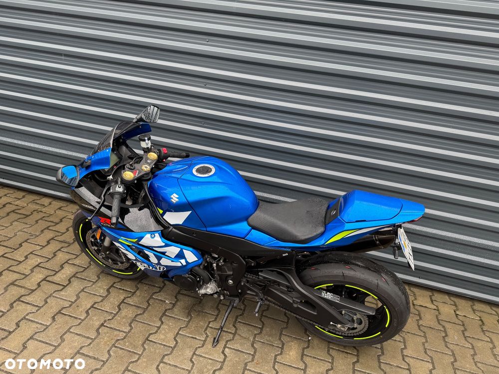 Suzuki GSX-R - 6