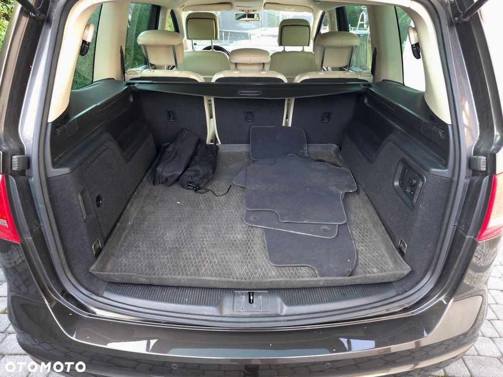 Volkswagen Sharan 2.0 TDI Highline DSG - 35