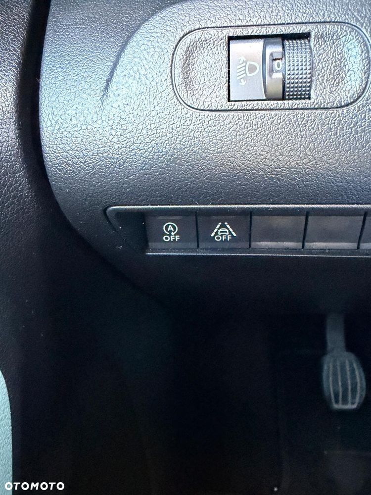 Citroën Berlingo M BlueHDi 100 FEEL - 28