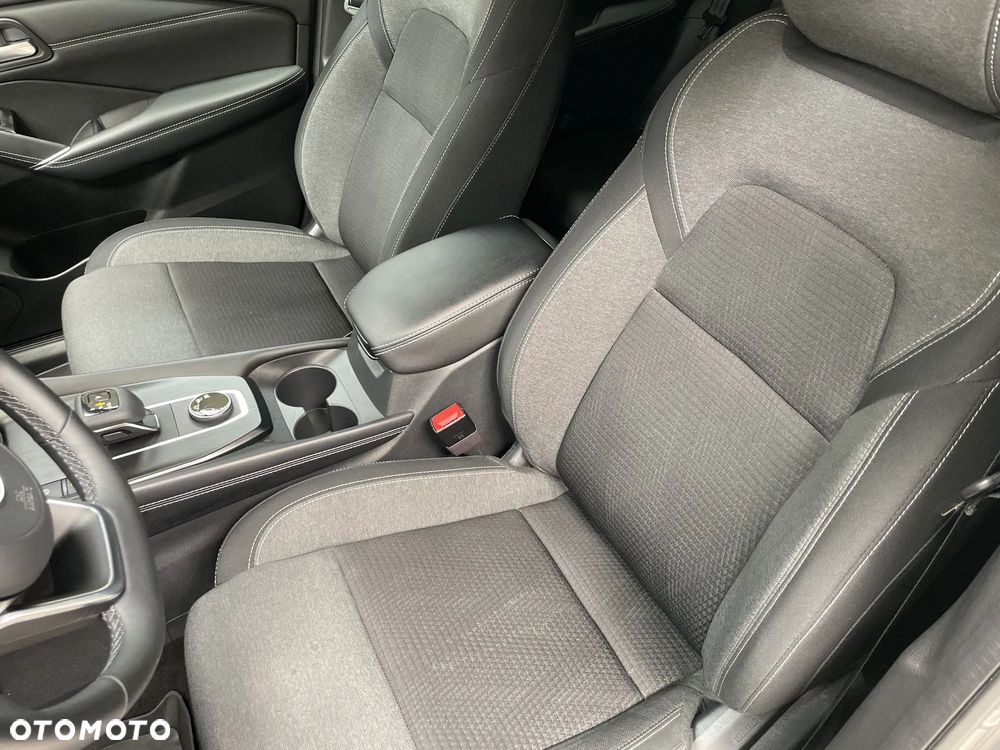 Nissan Qashqai 1.3 DIG-T MHEV 4x4 N-Connecta Xtronic - 12